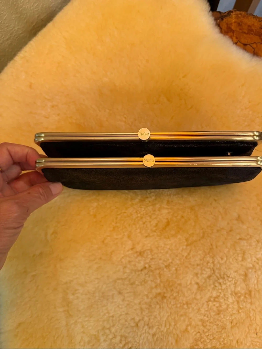HOBO The Original Buffed Hide Black Lauren Wallet